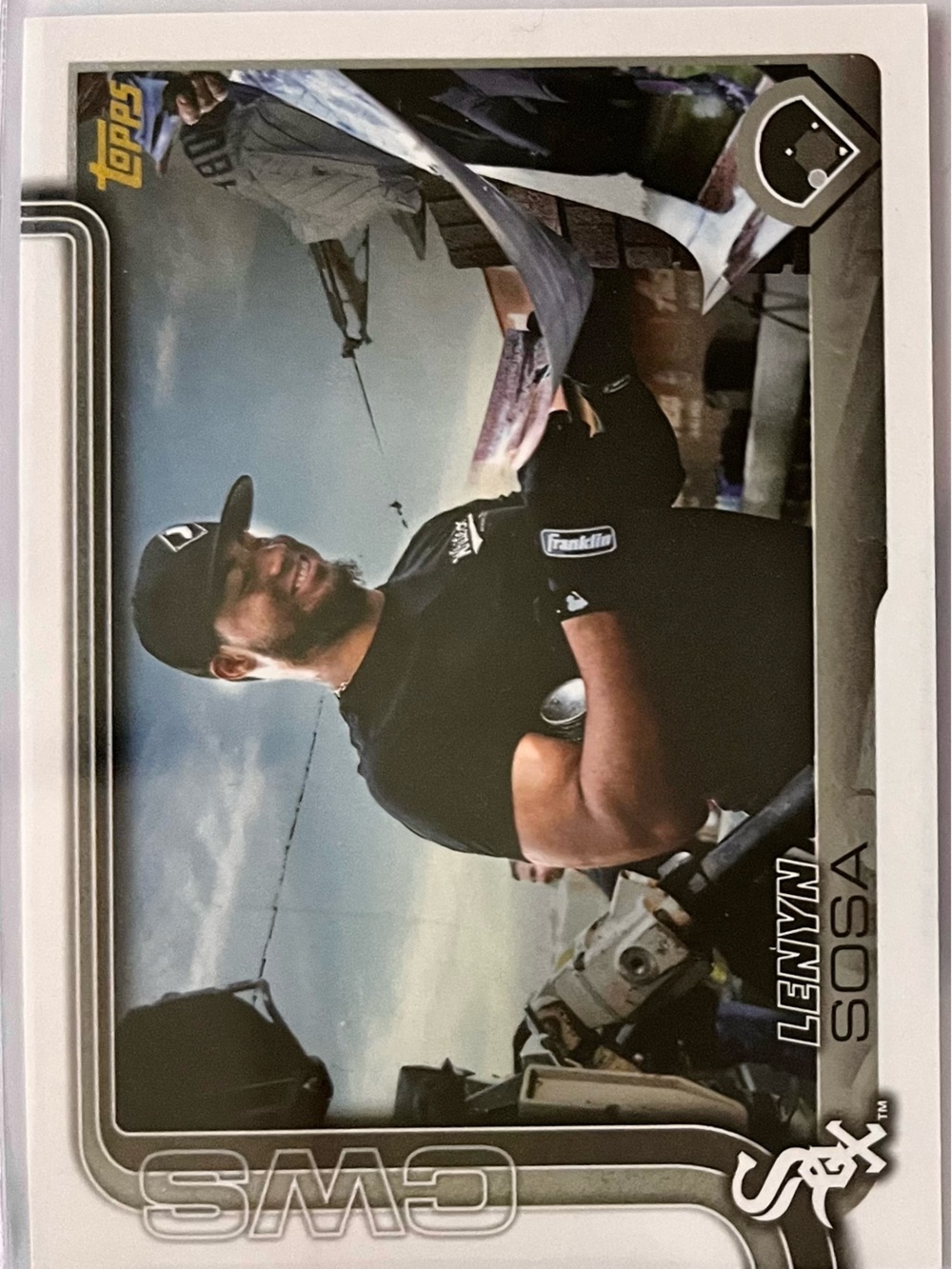 2025 Topps Lenyn Sosa Golden Mirror SP